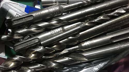 Ett vanligt sätt att förvara borr på