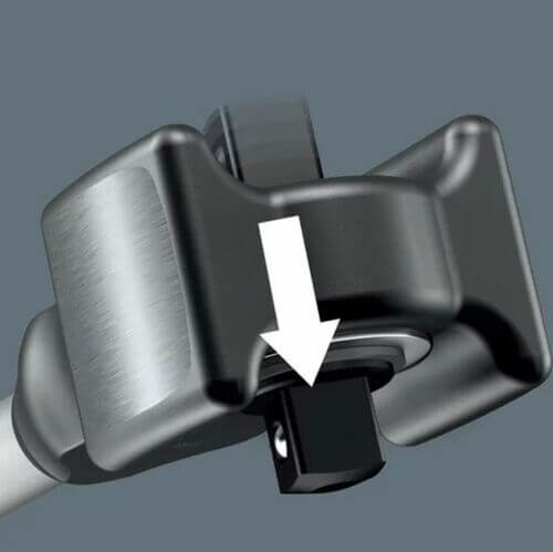 Genomgåned fyrkantsfäste