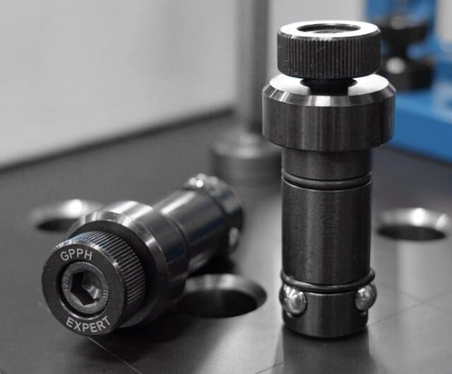 snabbult för 28 mm hål på svetsbord