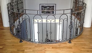 Smidesräcke - inomhus balustrad